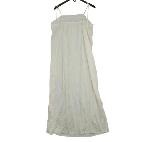 Vintage Pearls & Lace Ivory Nightgown Nylon Lace Trim Slip Maxi Dress M 6CT - Picture 2 of 8